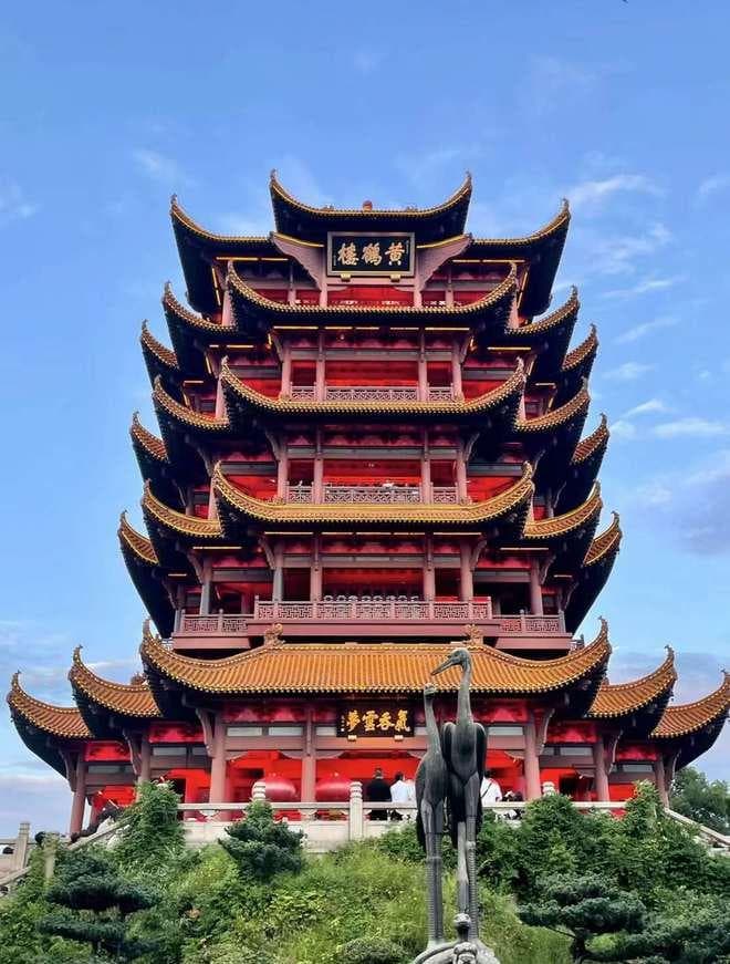 黄鹤楼：穿越千年的武汉传奇