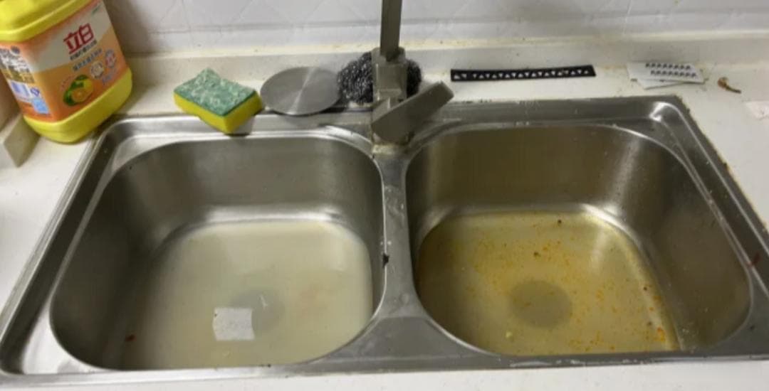 别再用开水冲了！管道疏通剂才是解决堵塞的正确方式