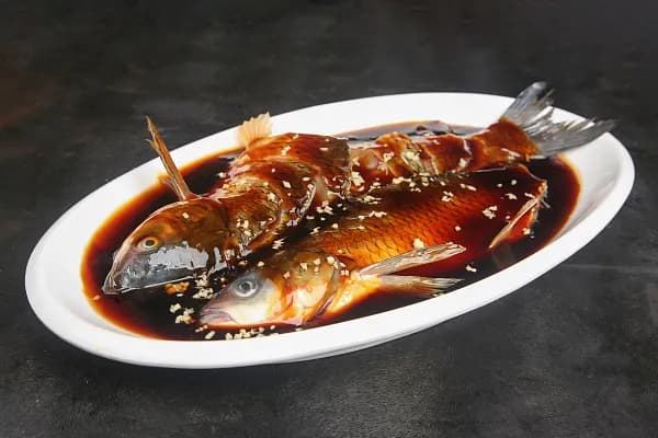 杭州美食与景点全攻略：从西湖醋鱼到宋城千古情