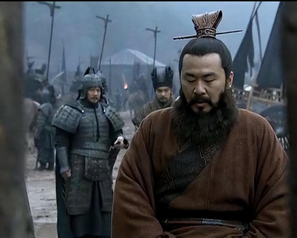曹操看出刘备是天下唯二的英雄，郭嘉程昱劝曹操杀刘备，曹操为何不听