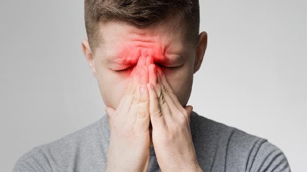 呼吸时鼻子疼痛怎么办？可能原因及应对方法