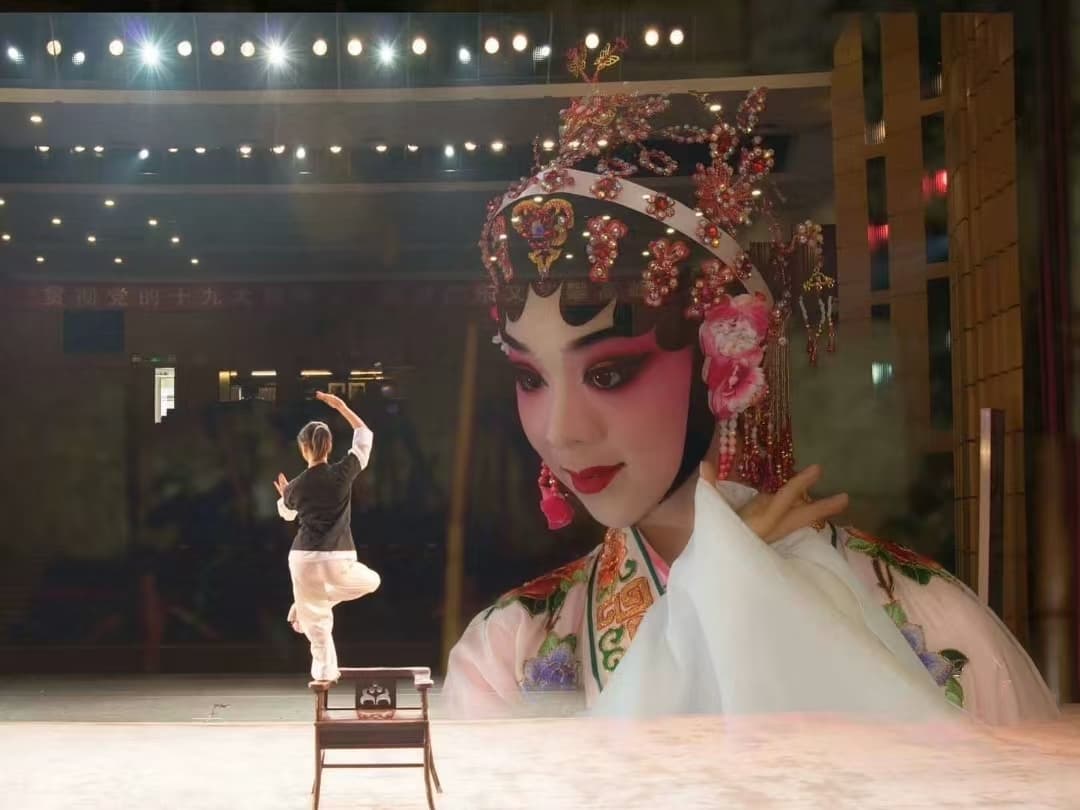 三十年“折子戏”人生：一名粤剧女演员戏里戏外的双向奔赴