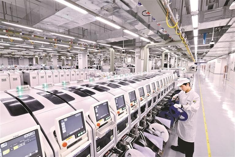 深圳全力推进新型工业化 瞄准高端高质高新构建现代制造业体系
