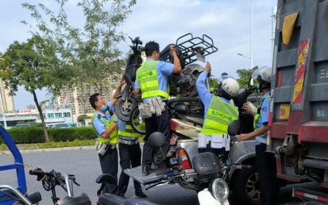 2025年1月起三类电动车禁行，违规将被罚款扣车