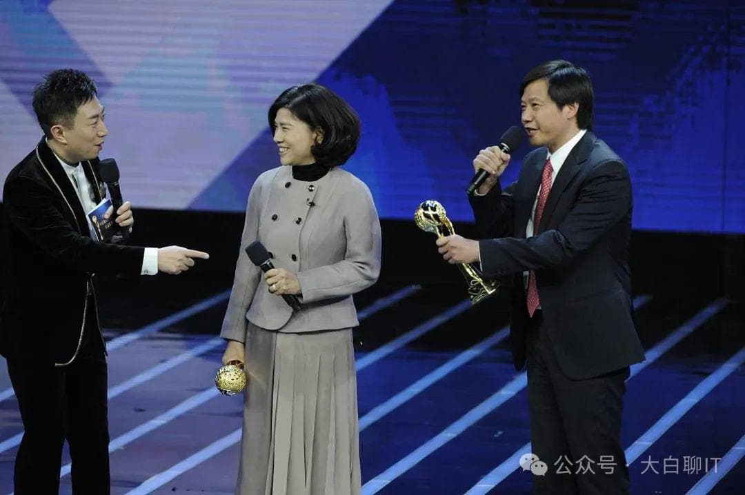 曾经的董明珠，要赌就赌10个亿，现在的董明珠，我不要跟雷军竞争