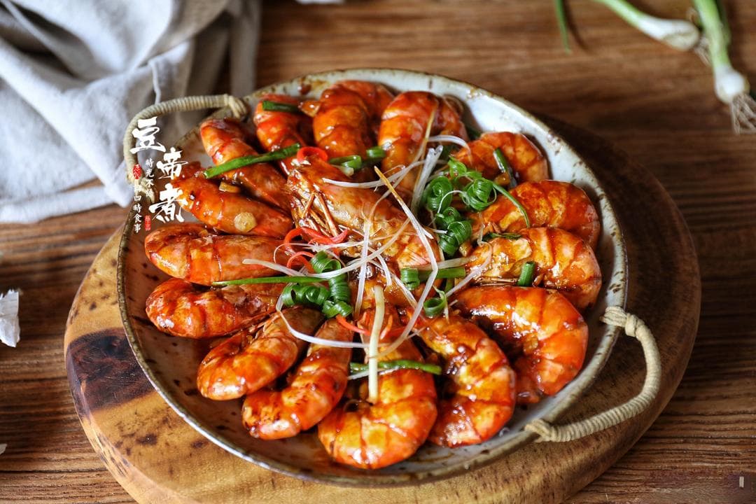 怎么做出一道色香味俱佳的健康的油焖大虾？