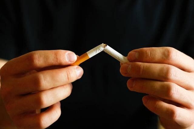 戒烟成功后，肺能恢复正常吗？医生提醒：戒烟尽量别超这个岁数