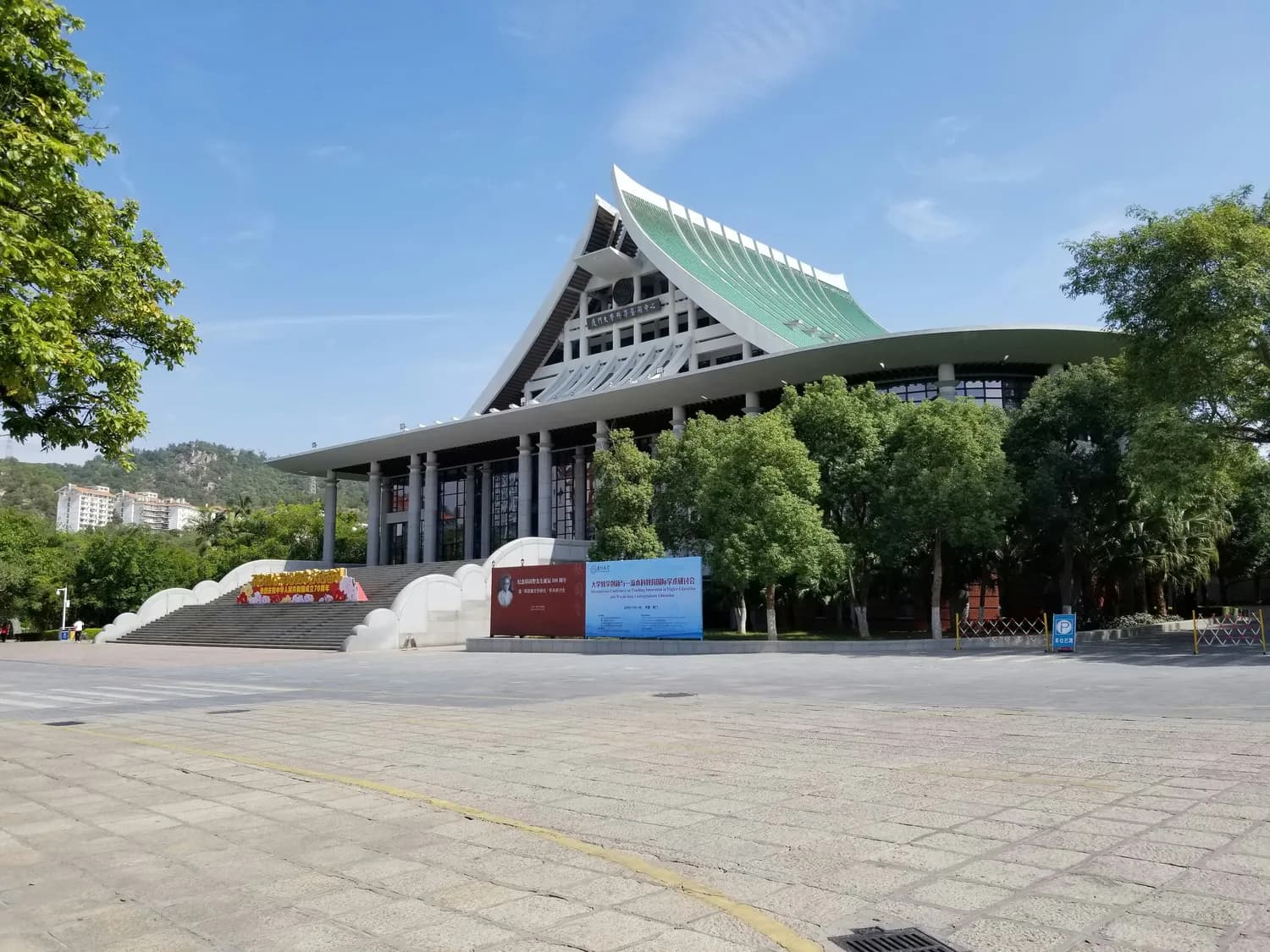 景洪市客运站最新出行攻略：西双版纳到万象一站直达！