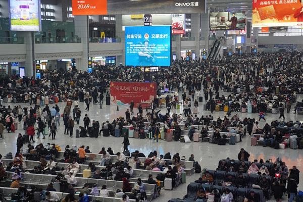 2025年春运重庆火车站全站预计发送旅客940万人次