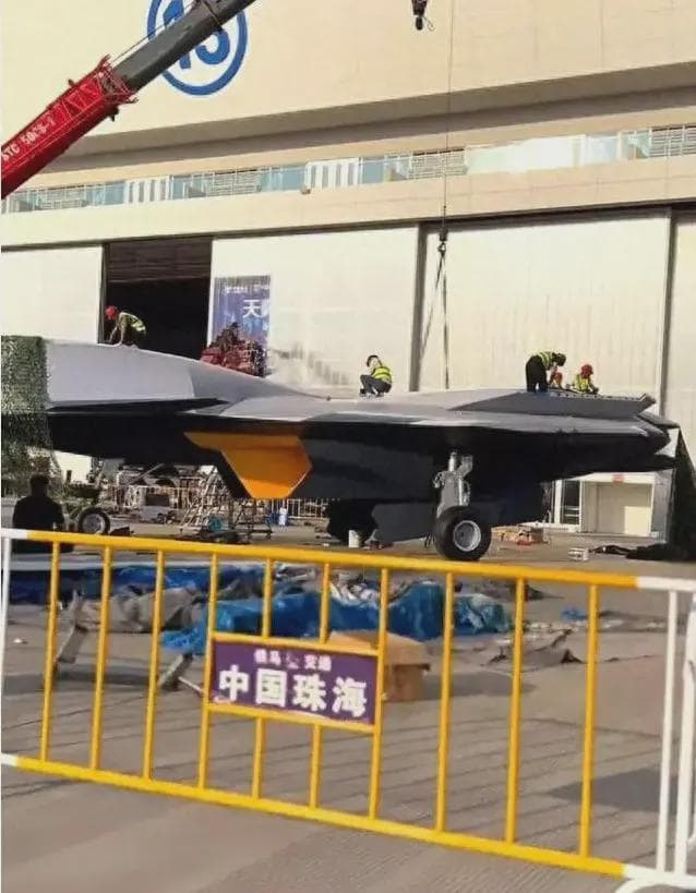 “白帝”空天战机现身珠海！中国南天门计划，是不是战略忽悠？