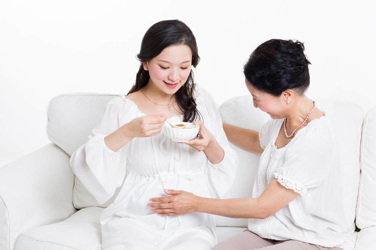 科学坐月子这样吃：四个阶段饮食安排与十大误区全解析