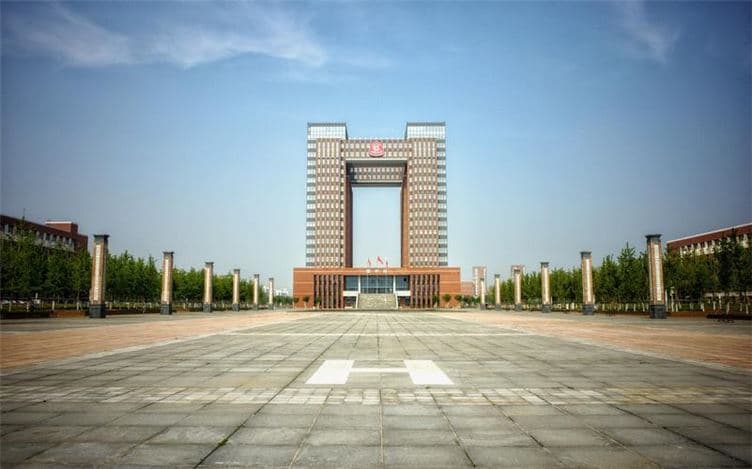 中国医科大学老校区建筑群：中西合璧的医学教育遗产