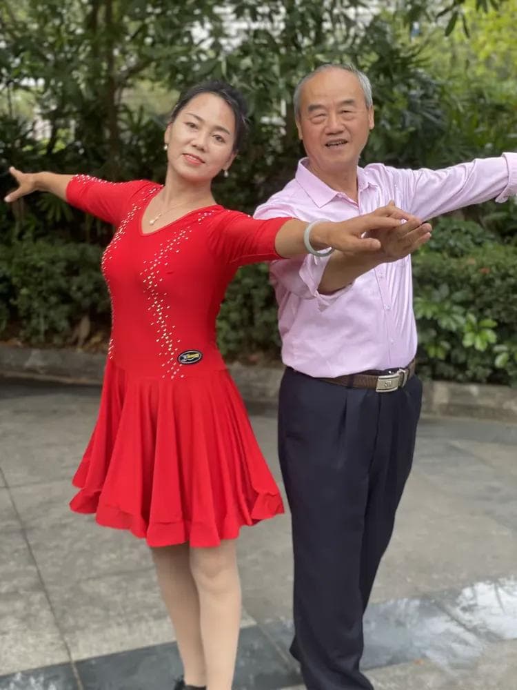 中老年人跳舞：一种综合性的养生方式