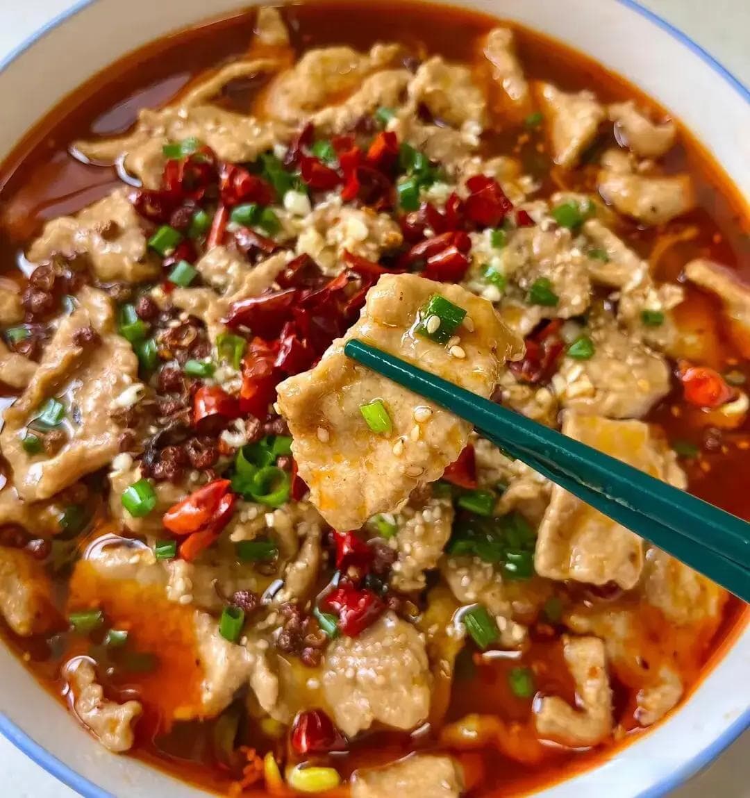 水煮肉片的做法（厨师长教你做最正宗的水煮肉片的做法）