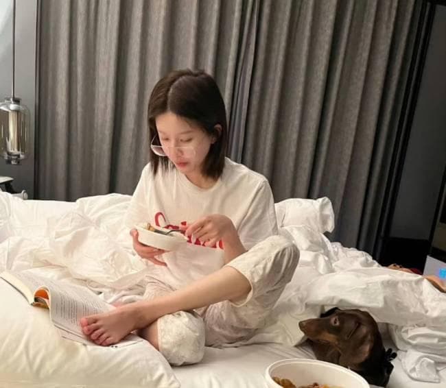 赵露思活动延期，团队全额补偿粉丝机票酒店费用