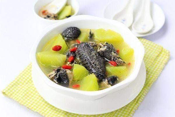 营养满满，乌鸡蔬菜煲，鲜美又滋补！