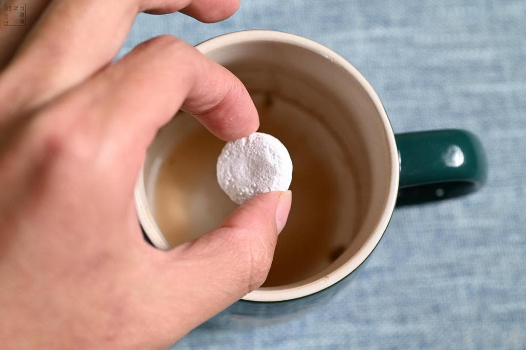 茶渍泡腾片：轻松搞定水壶水垢