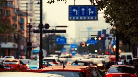杭州限行升级：外地车早晚高峰禁入高架区域
