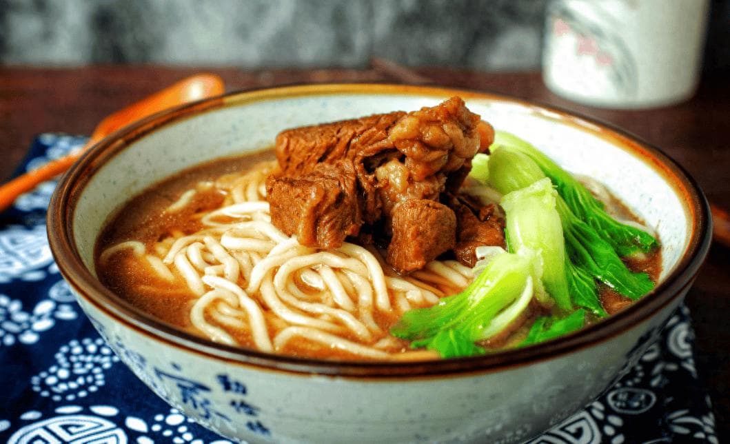 过量食用牛肉会增加心血管疾病风险，专家建议控制摄入量