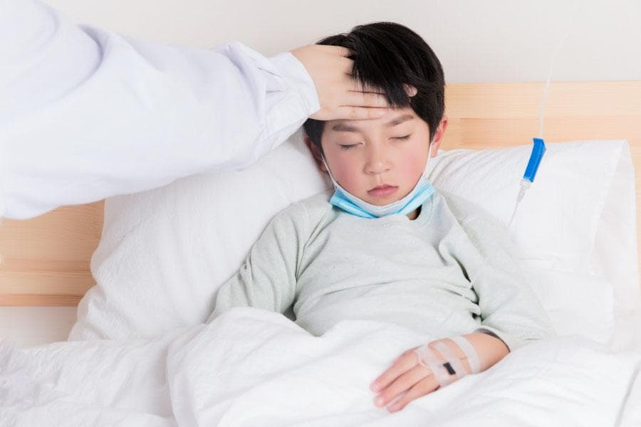 发烧了该捂汗吗？科学解读与正确做法