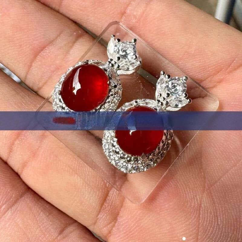 天然翡翠：墨翠的价值与市场分析