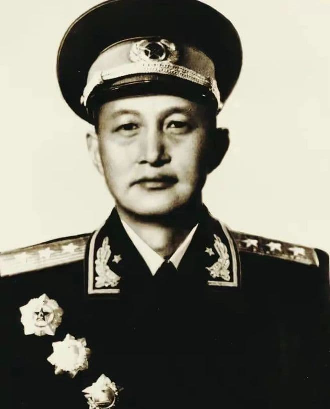 开国上将洪学智：同林彪论战法