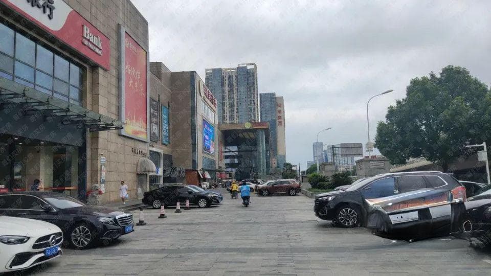 14亿资产遭拍卖！江宁顶流不再！没落的胜太路商圈何去何从？