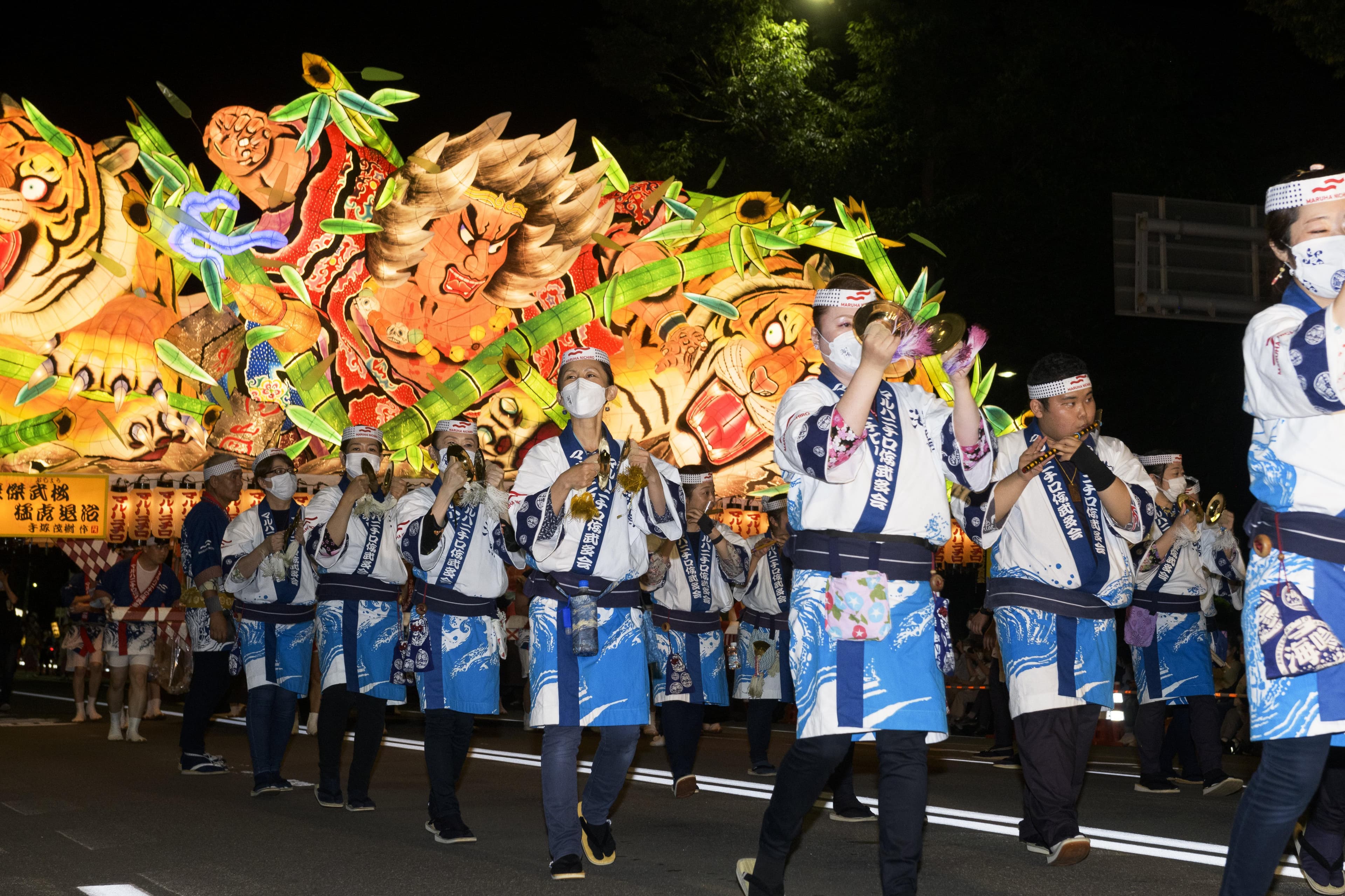 日本夏日祭：活力四射的文化历史盛典