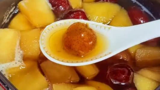 山楂苹果煮水的功效与食用指南：从营养价值到禁忌人群