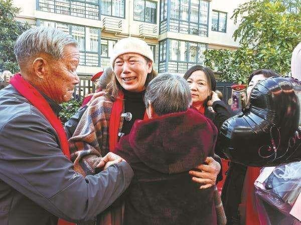 3年多 宁波助力152个家庭团聚