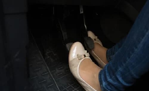 史上最全的手动挡汽车换挡技巧，学会你就是厉害了