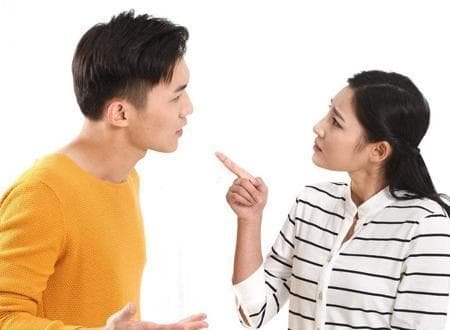 2025年蛇年属蛇的本命年有什么讲究 民间传统与注意事项