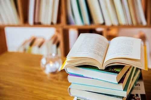 如何选择适合的留学预科护理课程
