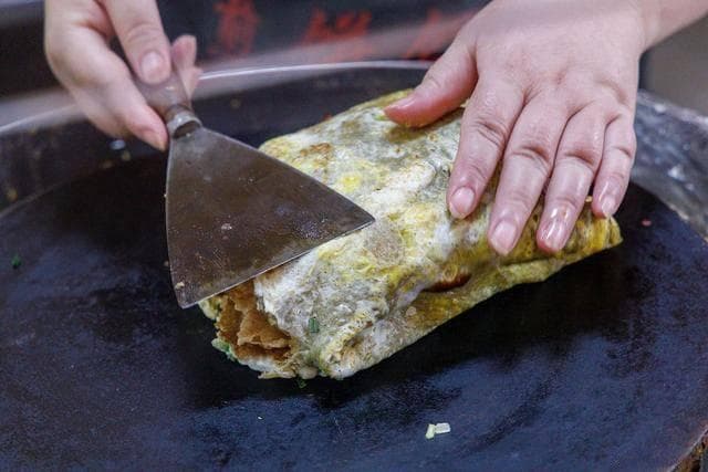 天津味道，煎饼果子香飘街巷