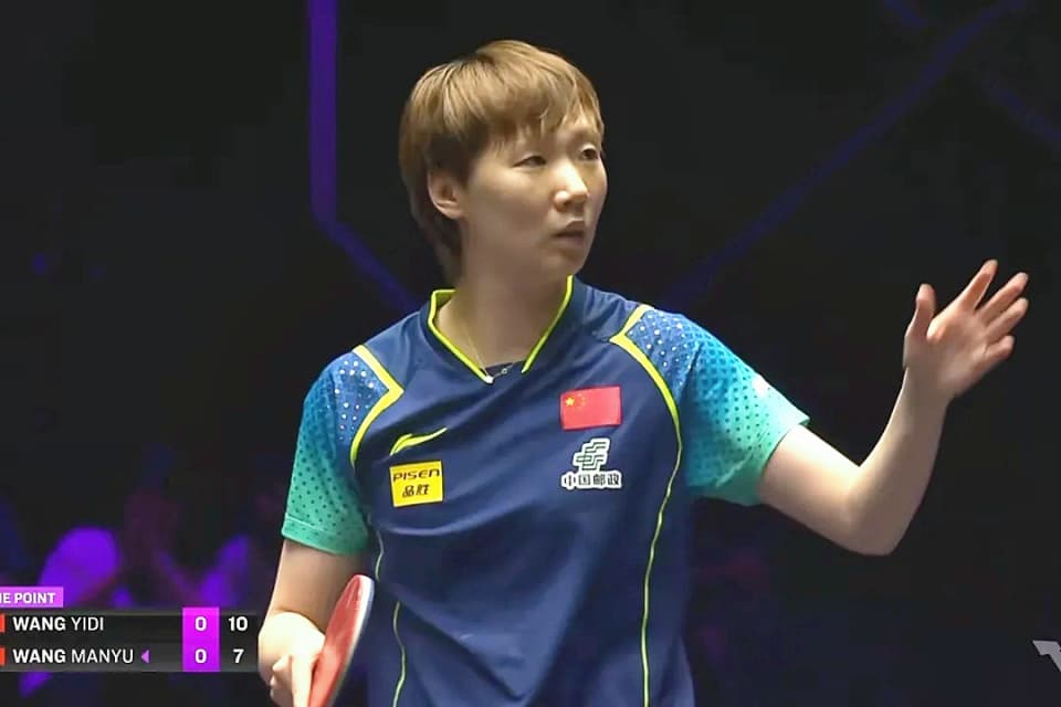 王曼昱惨败原因曝光！王艺迪说出真相，球迷质疑教练组，区别对待