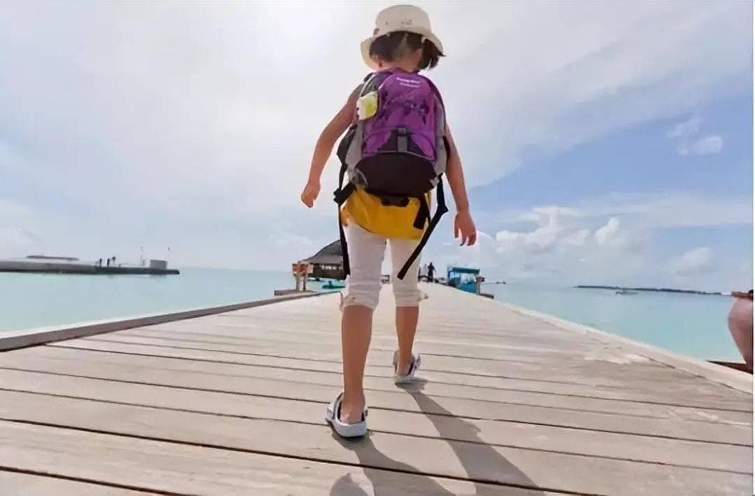 上了小学之后，家长给孩子请假旅游合适吗？小学老师这样说
