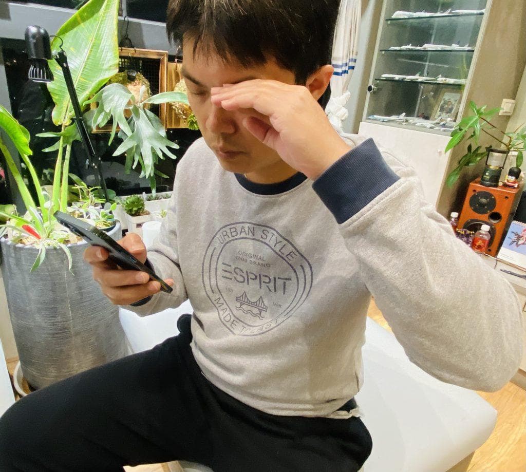 中医亲授：3招居家保养远离干眼症，养眼饮食穴位全攻略