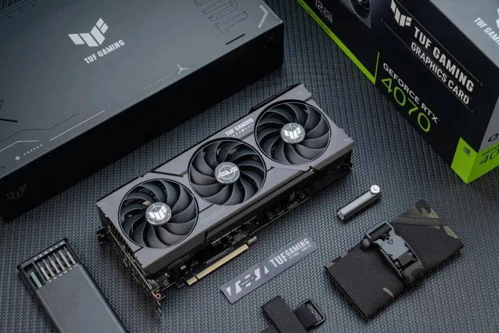 买前必读！同样RTX4070，笔电和台式机差距究竟有多大？
