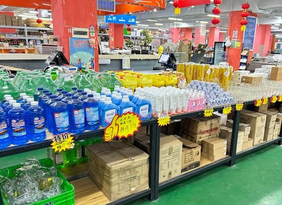健康烹饪从选对锅开始：不粘锅、铁锅、不锈钢锅全面对比