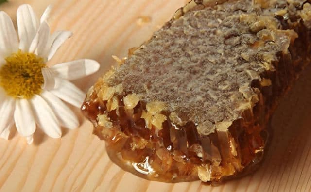 蜂胶食用完全指南：4类禁食人群+4种食用方法