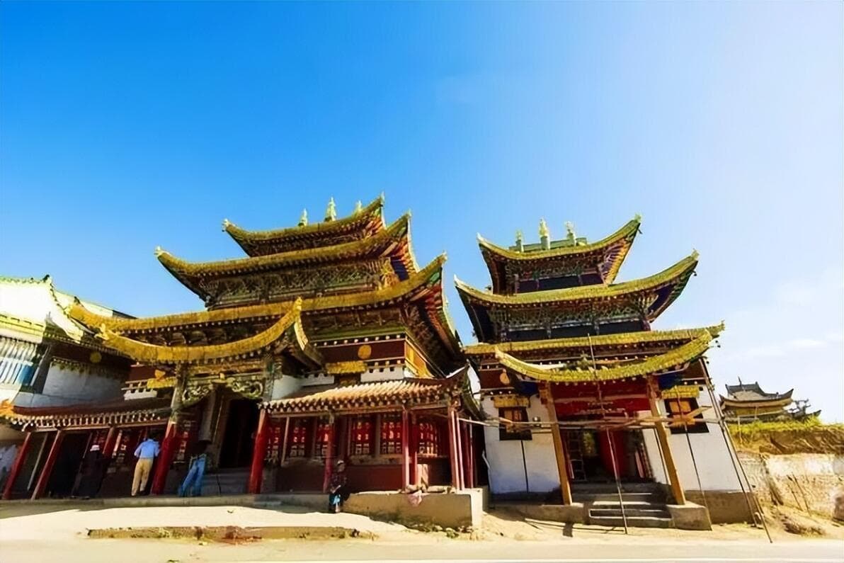 黄南旅游攻略景点大全，海西旅游必去十大景点有哪些？看这里！