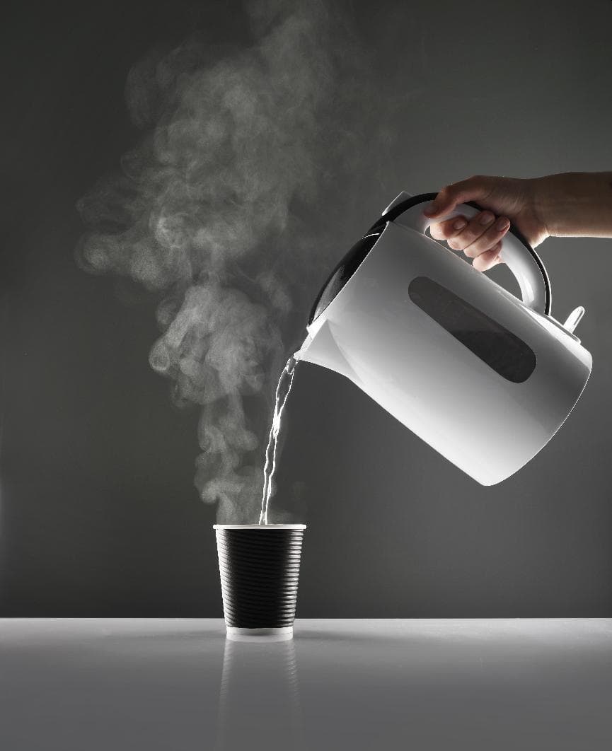 净水器净化的水和烧的开水哪个更好？