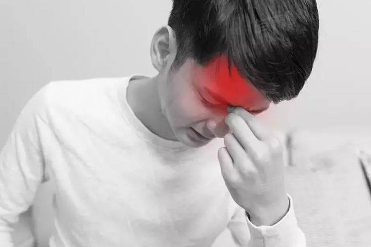 眼睛冒金星是怎么回事