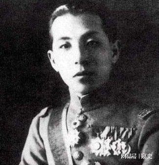 一生中被授予两次上将军衔，可谓要风得风要雨得雨，却不受人待见