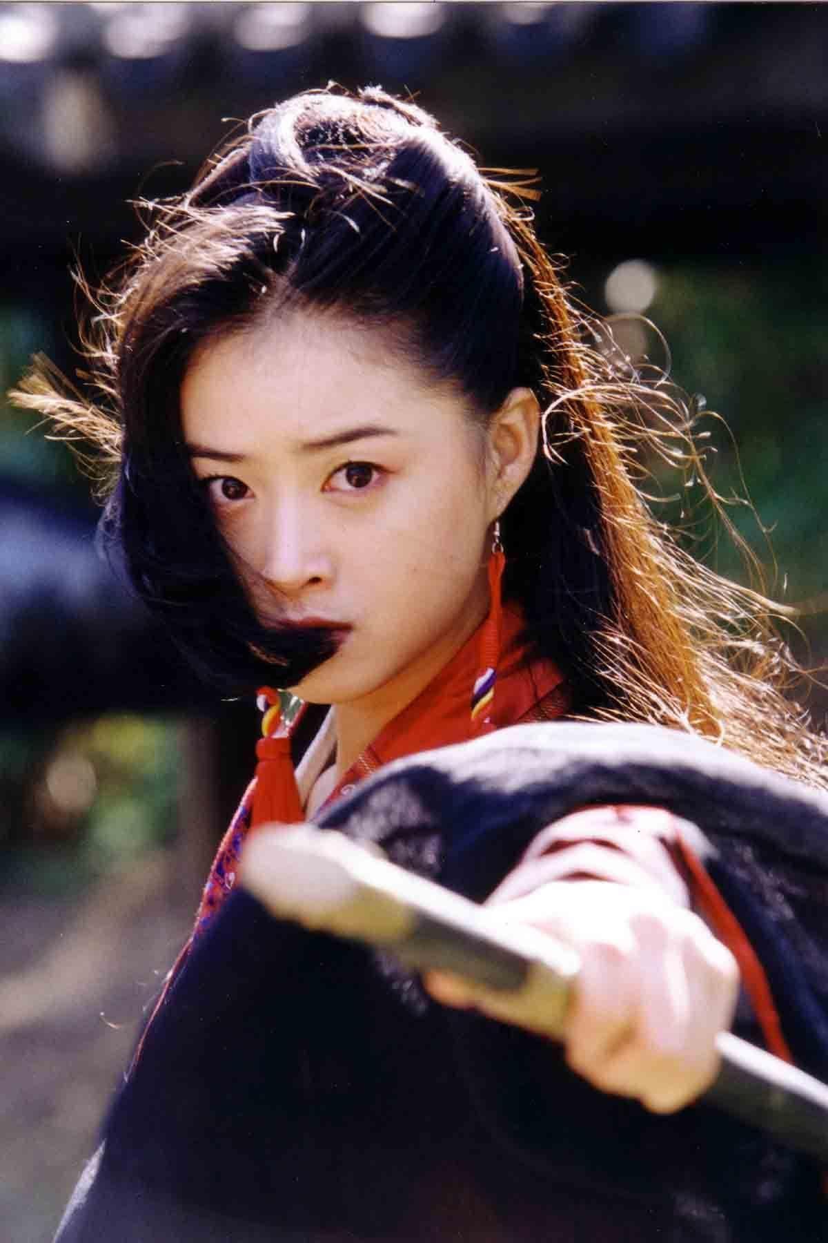 从木婉清到华妃，蒋欣用坚韧精神克服外貌质疑