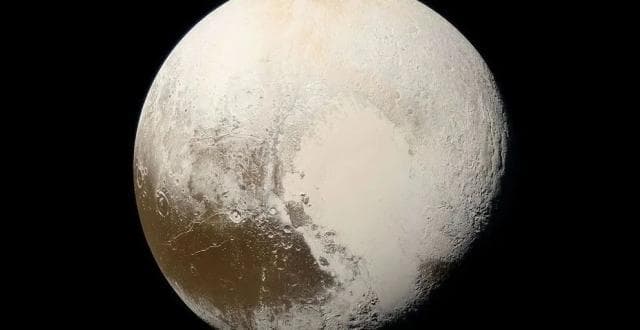 冥王星之问：是时候重新思考我们对行星的定义了吗？