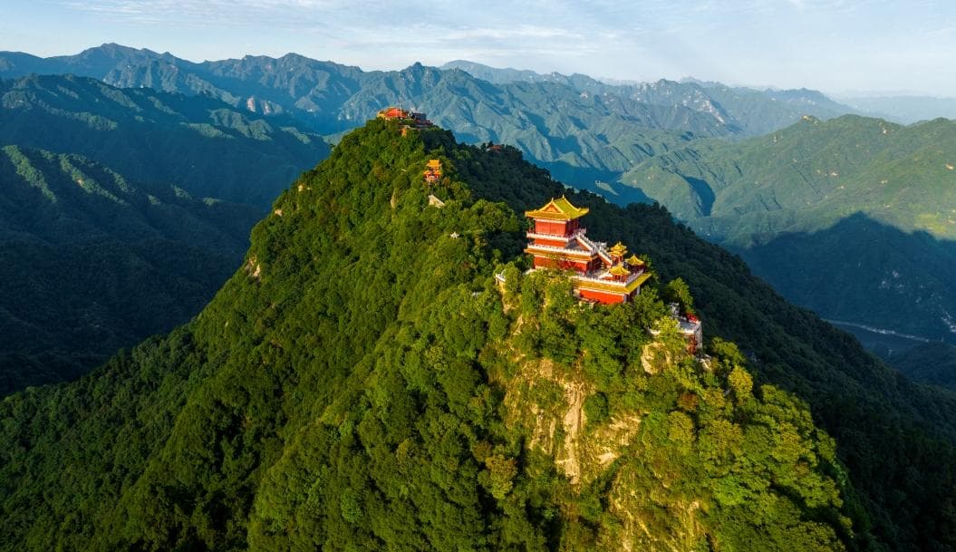 终南山南五台景区：西安城南的佛教名山与皇家避暑胜地