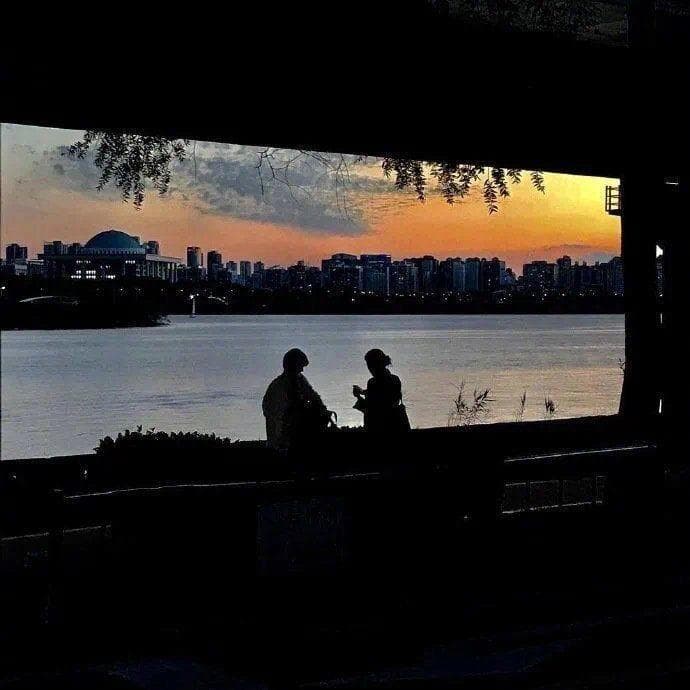 所谓自律，就是去对抗那些廉价的快乐