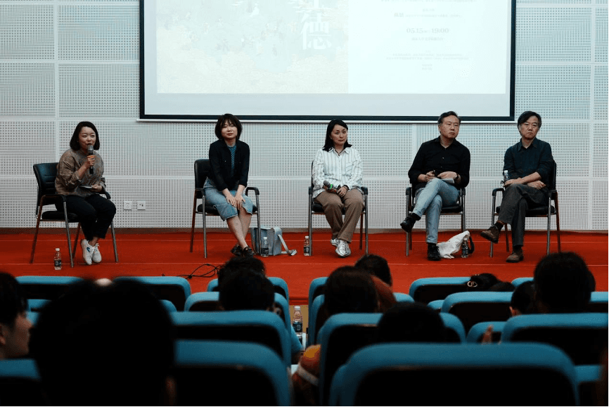 “我们为什么看经典”，话剧《浮士德》进高校“展卷浮士德”
