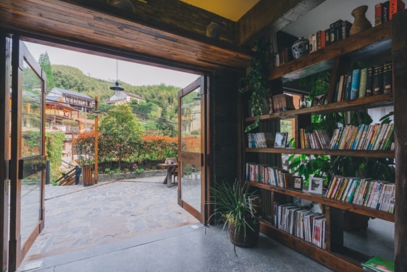 封阳台用的玻璃要多少mm，厚度选择影响居住舒适度